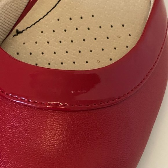 LifeStride Women's  Saldana Red Pump Sz 7.5 - Picture 11 of 11